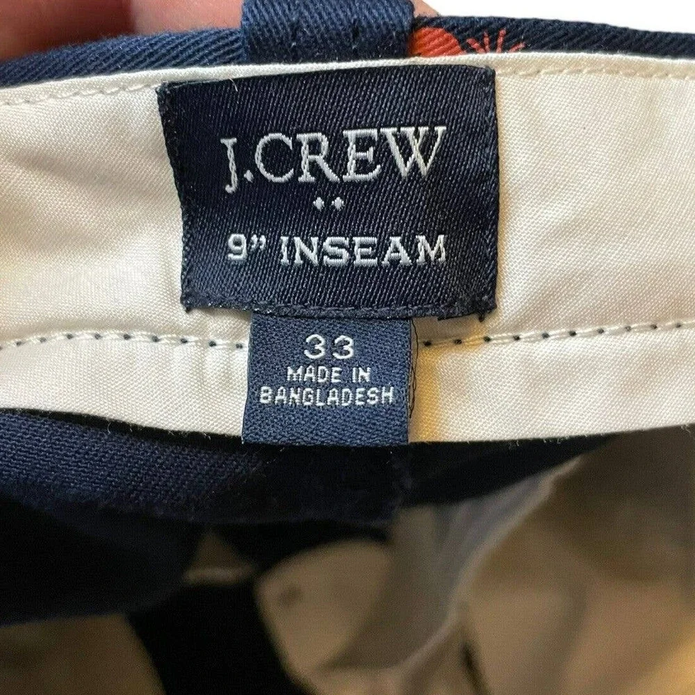 J. Crew Men’s Navy Blue Shorts Red Crab Pattern Size 33 Nautical 9 Inch Inseam